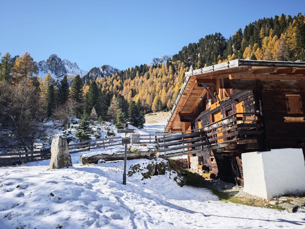 Puntleider Alm Hütte - die Puntleider Seealm 